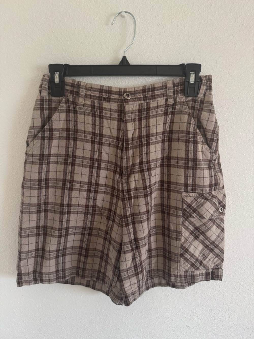 Kathy Ireland plaid shorts.